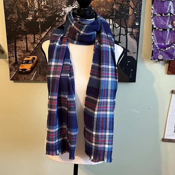 Oversized plaid super soft wrap around blanket scarf - Picture 9 of 11